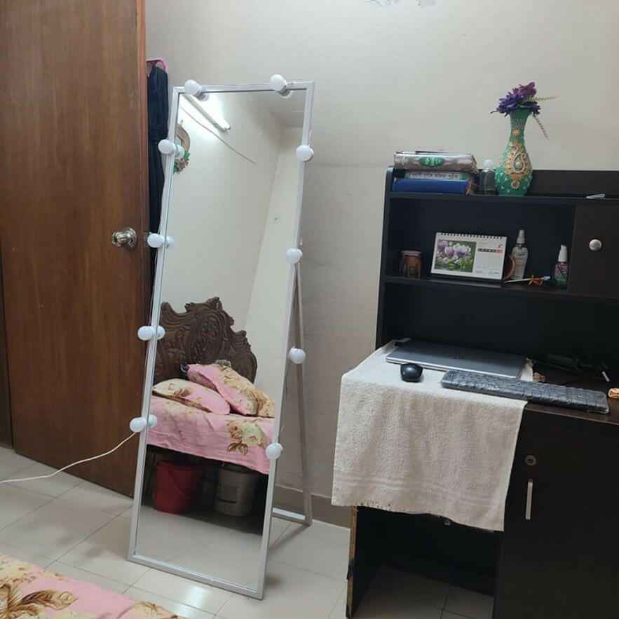 Looking Mirror with light (Black)